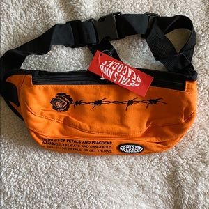 Petals&peacocks waist bag